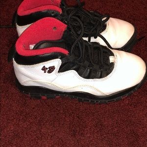 Red black and white Jordan 10s size 11c